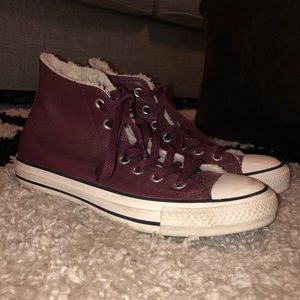 Converse high tops- lined w/ faux shearling